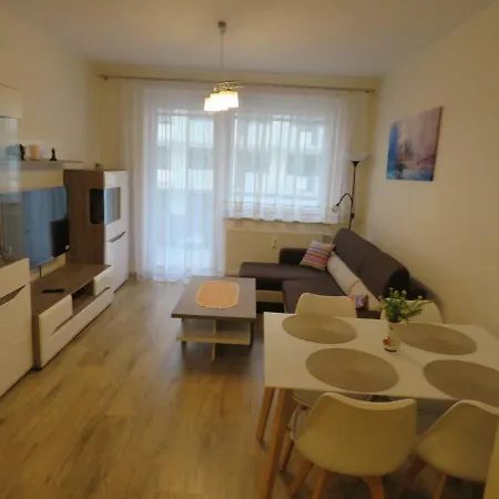 Blizej Morza U Jacka Z Garazem شقة